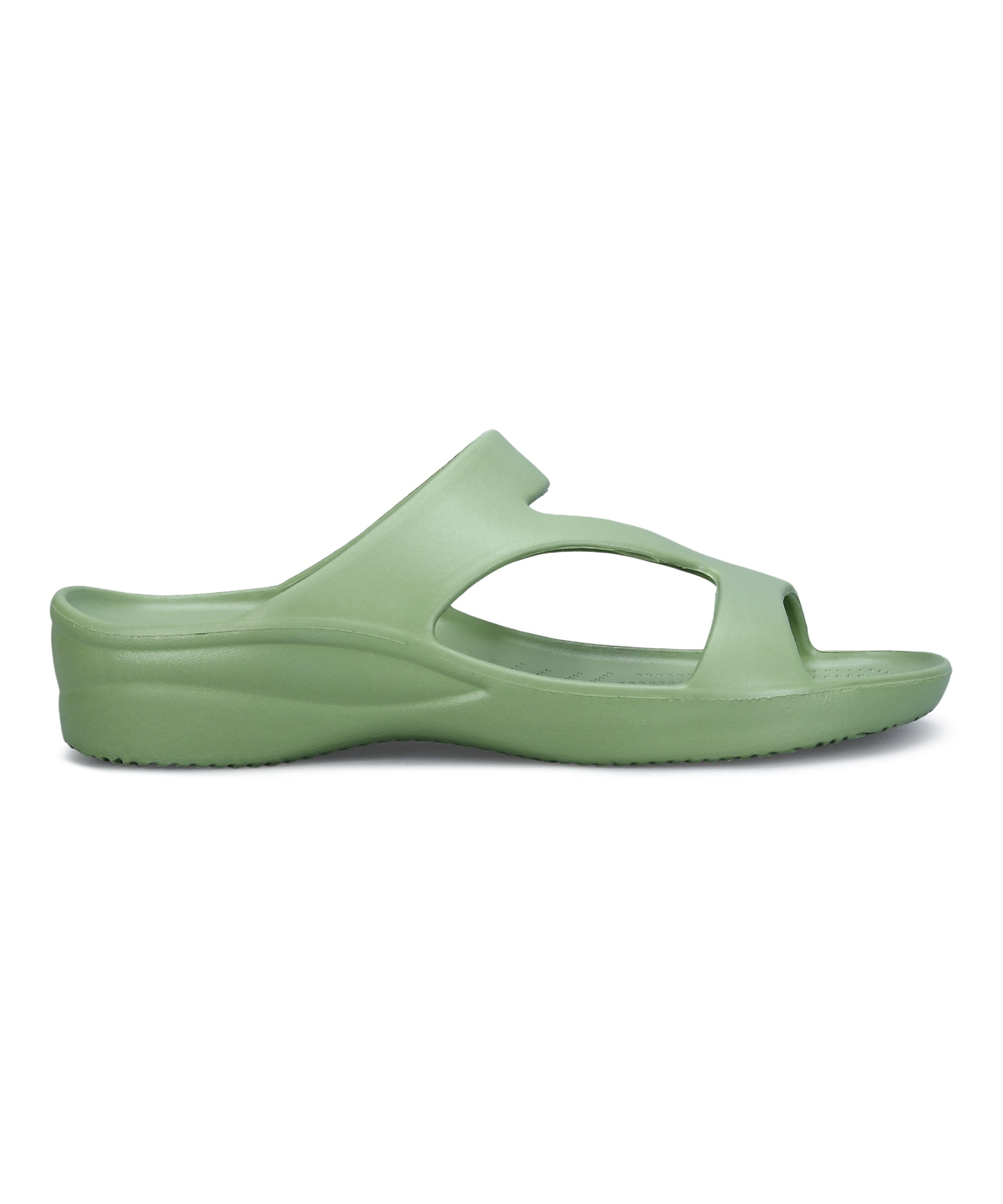 EEKEN Women&#39;s Lightweight, Washable and Durable Green Slippers for Everyday Use
